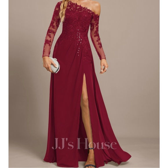 Dress - Picture 2 of 6